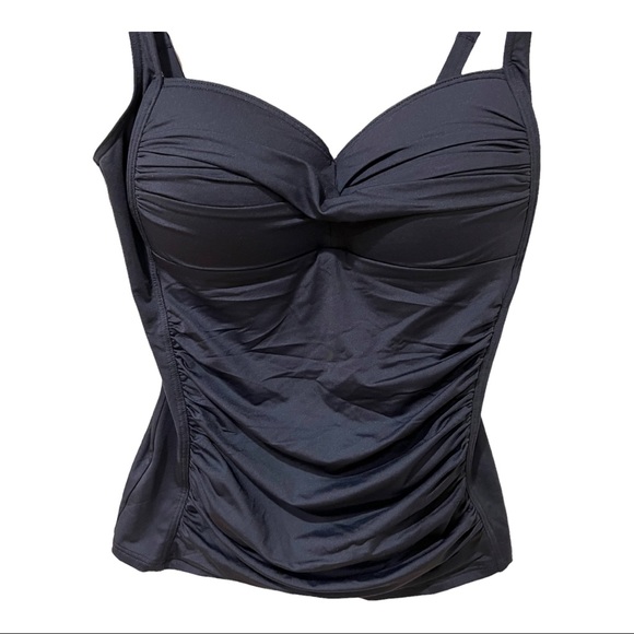 Sea Level Twist Front Tankini in Black (6) - Picture 6 of 10